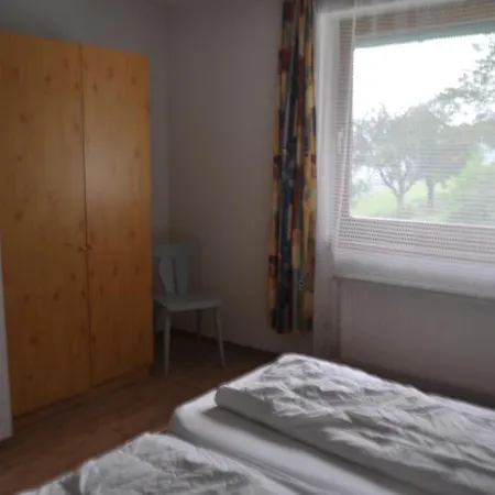 Fruhstuckspension Bischof I D Wiesen *