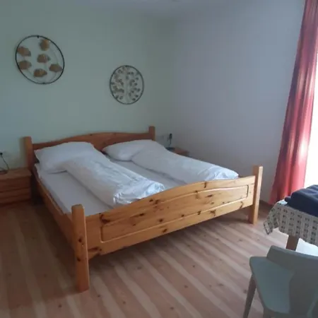 Bed & Breakfast Fruhstuckspension Bischof I D Wiesen