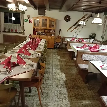Fruhstuckspension Bischof I D Wiesen 3*