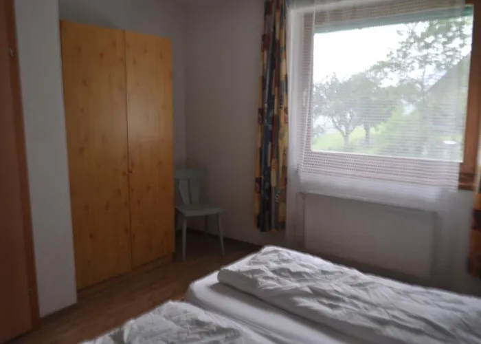 Fruhstuckspension Bischof I D Wiesen 3*